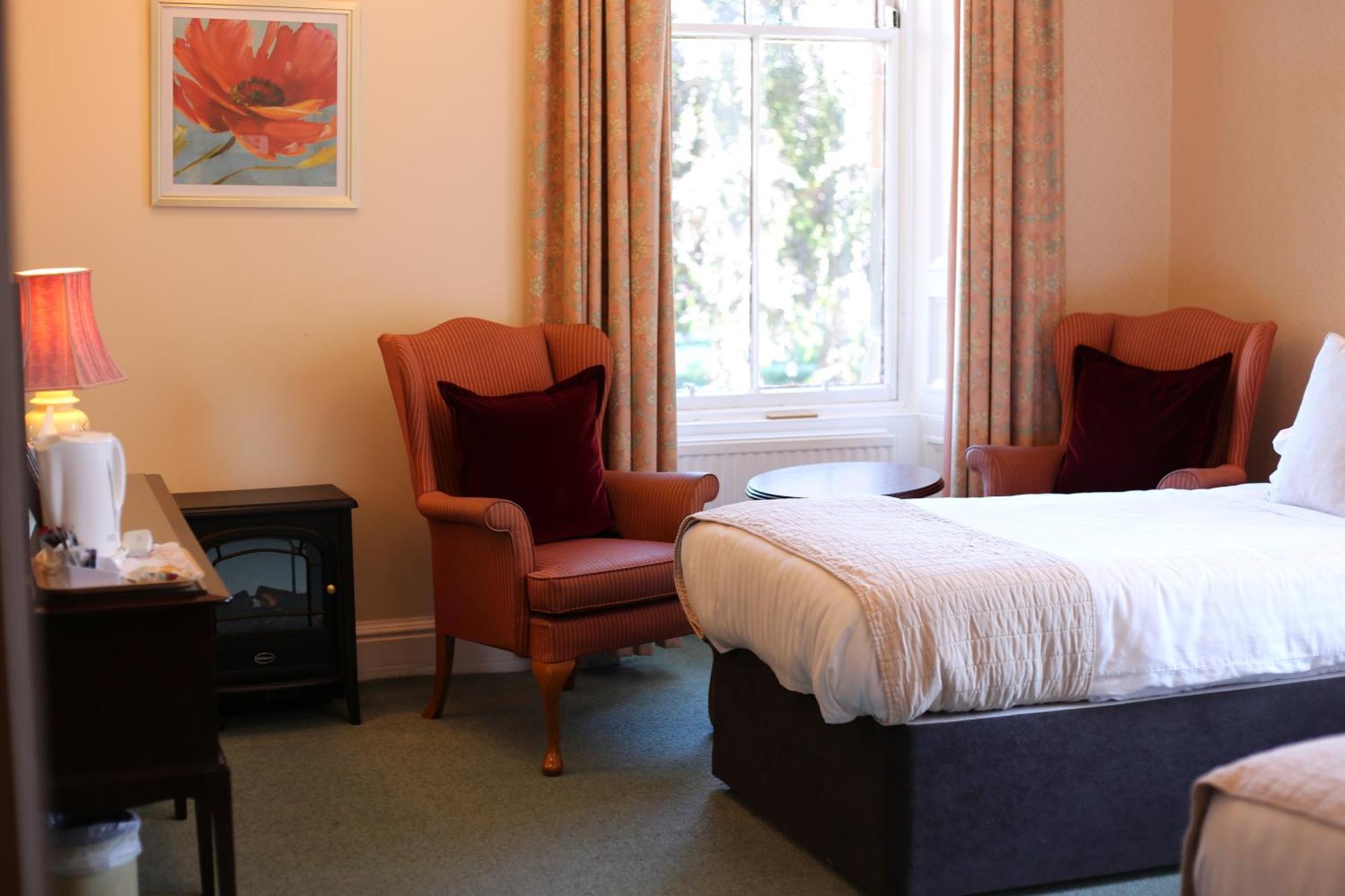 Pitlochry Dundarach Hotel Room photo